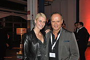 Natascha Grün (Dresscoded.com), Dr. Bruno Sälzer (CEO Bench) (©Foto. Oyenhausen)